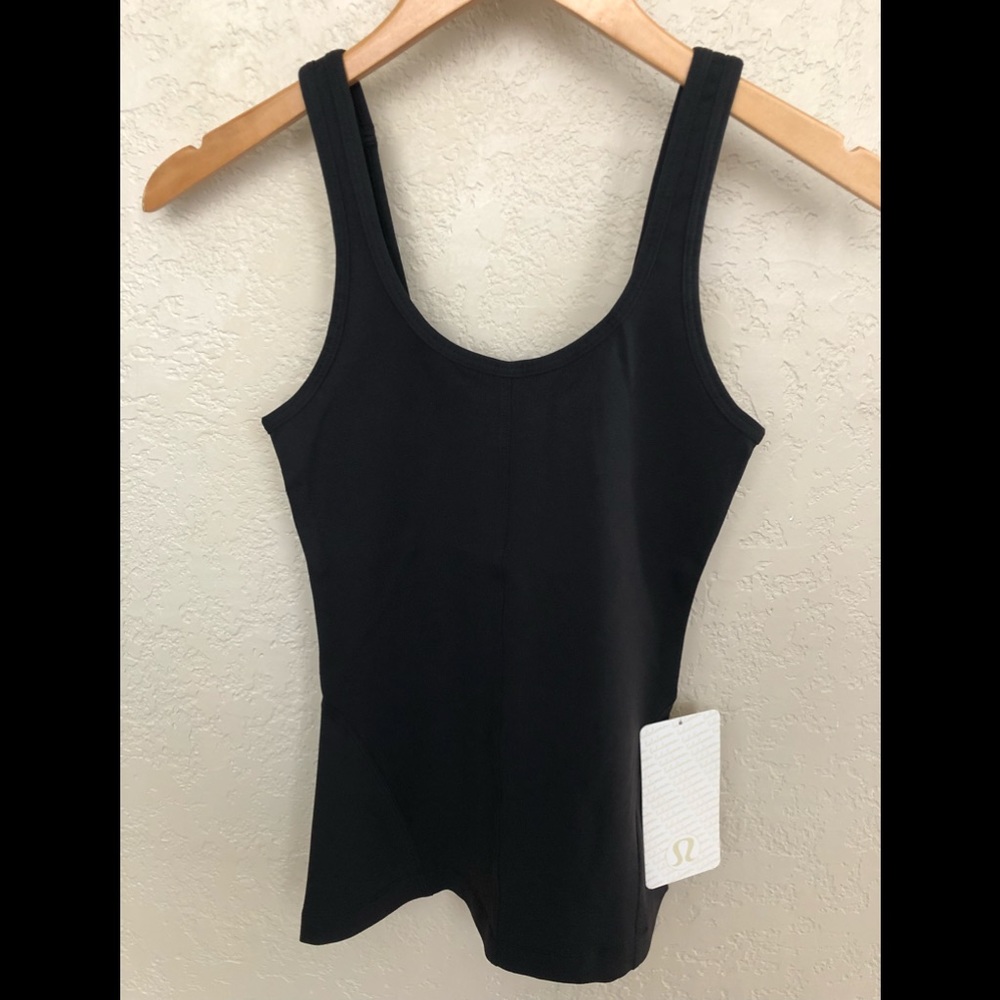 Lululemon Back At It Tank Top Black Size 2 NWT